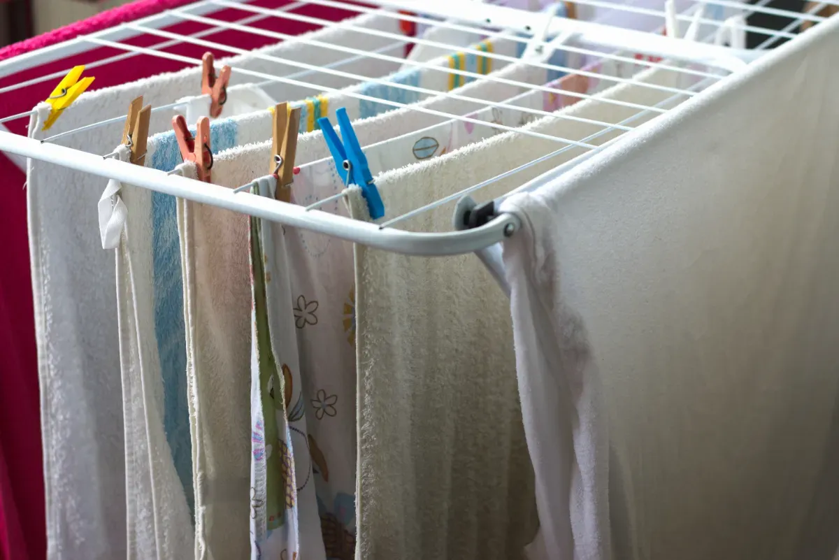 Zo droogt je was binnenshuis veel sneller